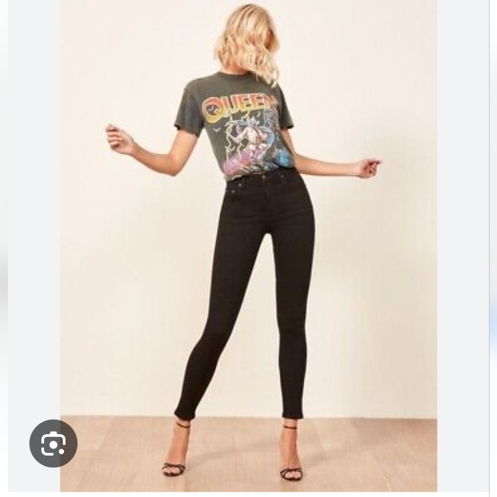 Reformation High + Skinny Jean - 26